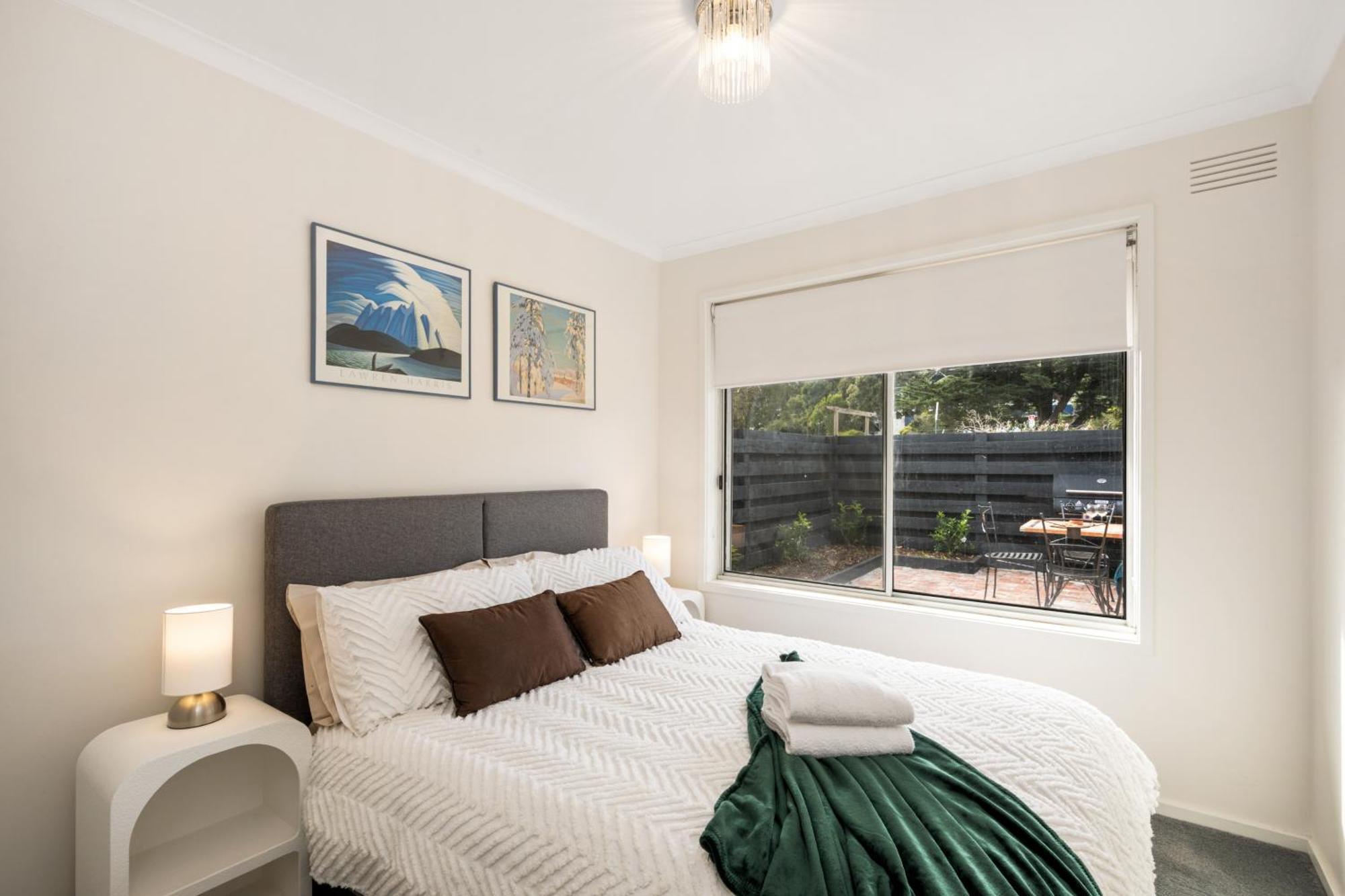 Parkview By Short & Long Apartment