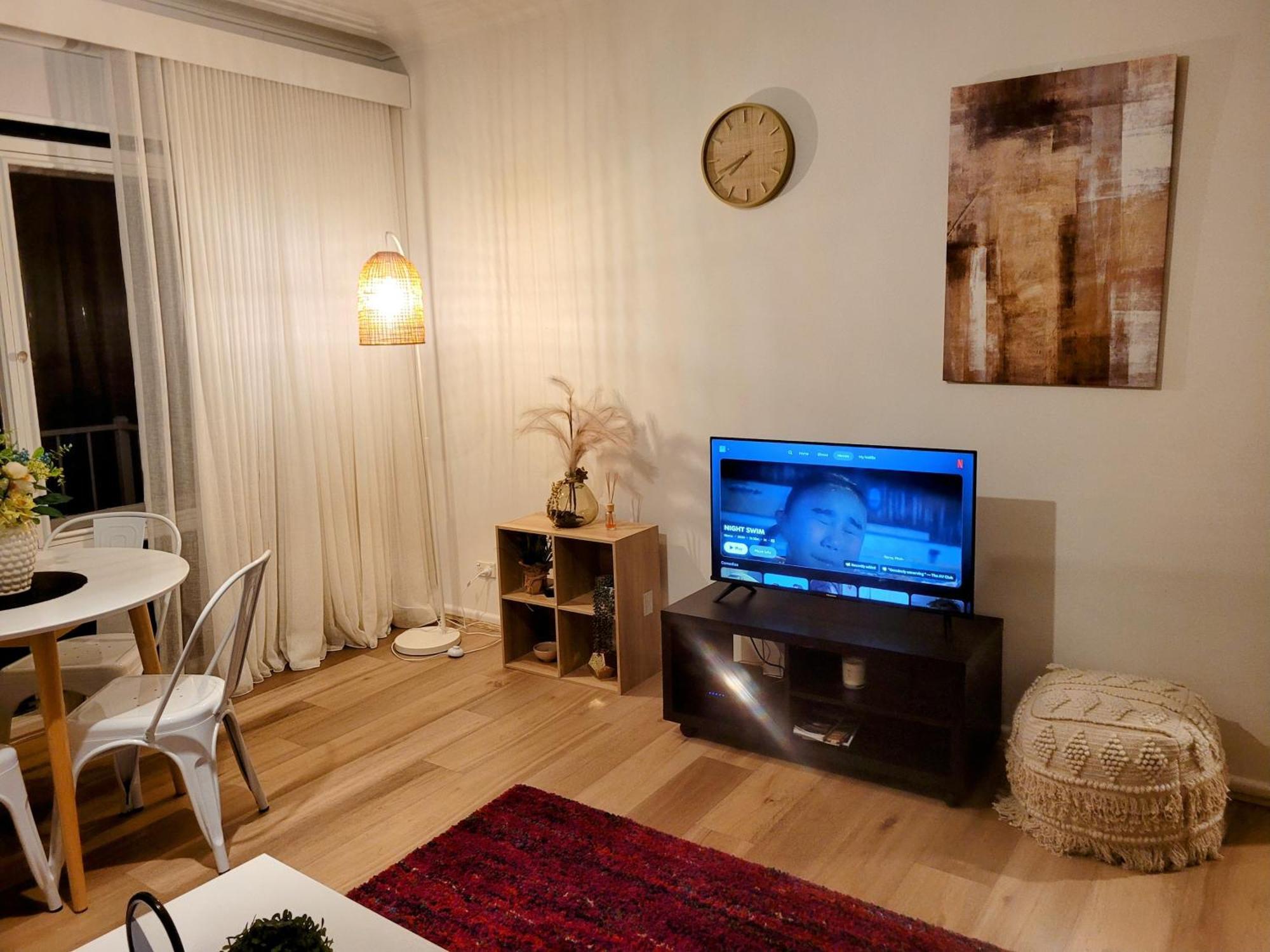 Bayview Waterfront Apartment *