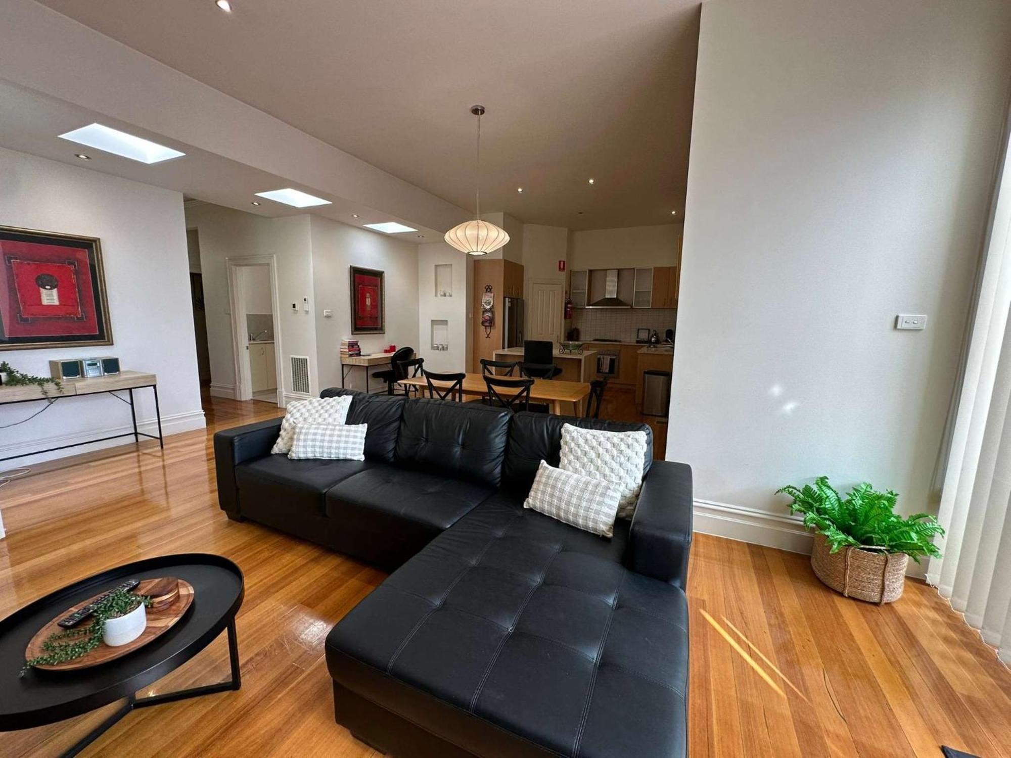 Retreat Sleeps 6 Holiday home