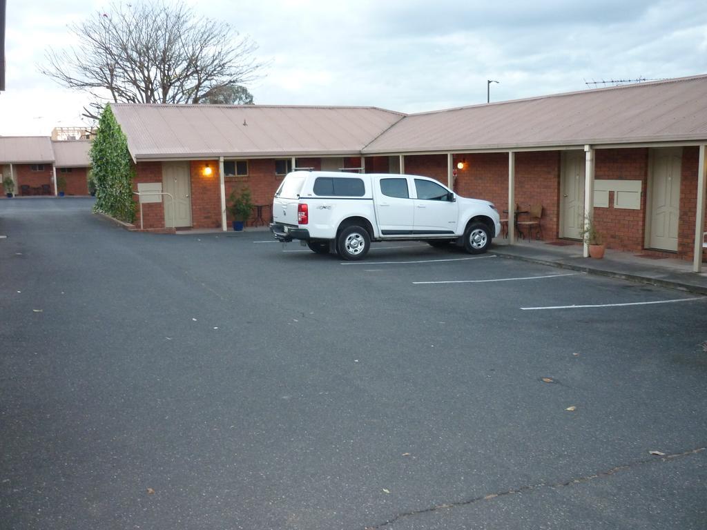 Shannon Motor 3* Geelong